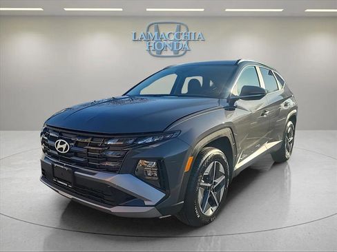 Used 2025 Hyundai Tucson SEL image 2