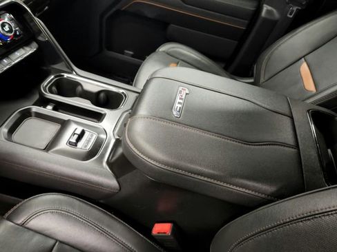 Used 2024 GMC Sierra 2500 AT4 w/ Technology Package image 41