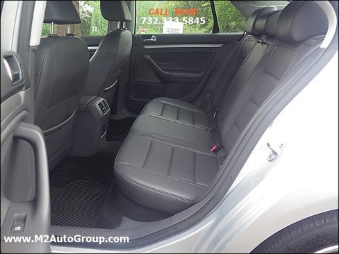Used 2009 Volkswagen Jetta SE image 8