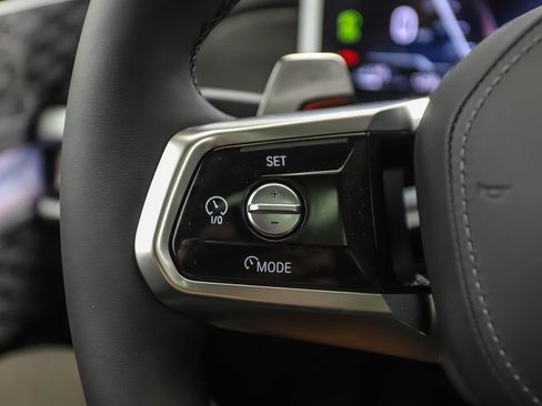 Used 2026 BMW 750e xDrive image 10