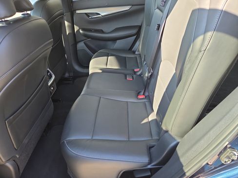 Used 2019 INFINITI QX50 Essential w/ Premium Heat Package image 7