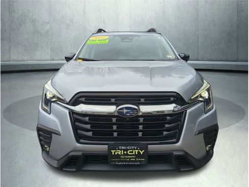 Used 2025 Subaru Ascent Limited image 9