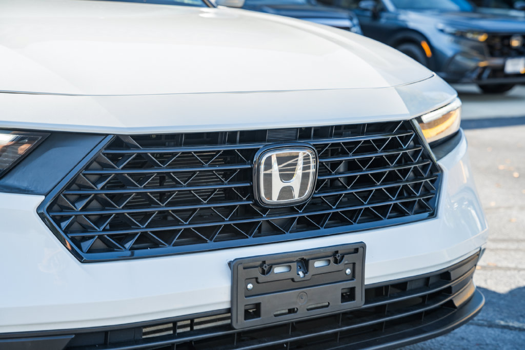 Certified 2023 Honda Accord EX image 9