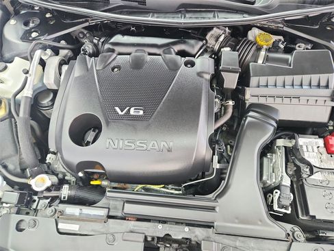 Used 2022 Nissan Maxima SR image 44