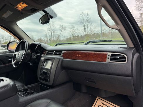 Used 2010 GMC Sierra 2500 SLT AWD/4WD image 19
