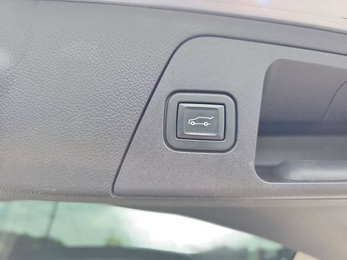 Used 2020 Buick Envision Preferred AWD/4WD image 33
