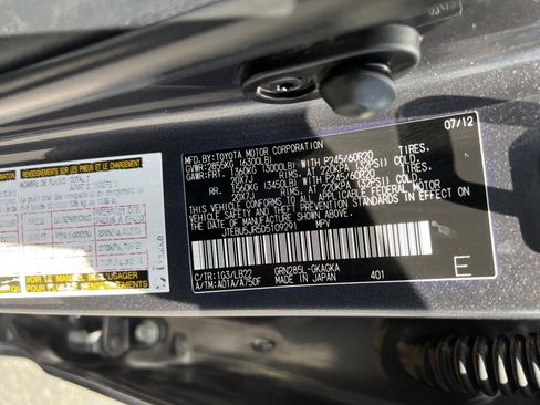 Used 2013 Toyota 4Runner Limited AWD/4WD image 16