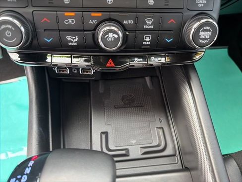 Certified 2022 Dodge Durango R/T image 30