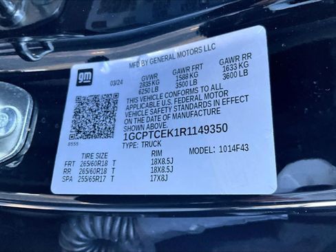 Used 2024 Chevrolet Colorado LT w/ LT Convenience Package III image 32