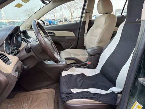 Used 2014 Chevrolet Cruze Diesel image 16