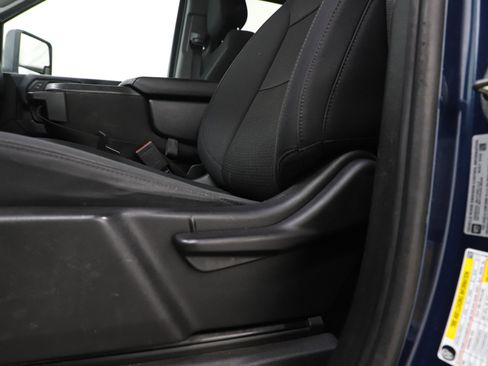 Used 2023 Chevrolet Silverado 2500 Custom w/ Custom Convenience Package image 22