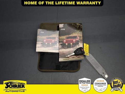 Used 2016 Jeep Wrangler Rubicon w/ Power Convenience Group image 49