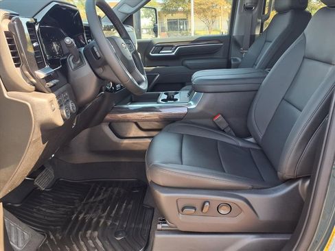 New 2026 Chevrolet Silverado 3500 LTZ w/ LTZ Plus Package image 6