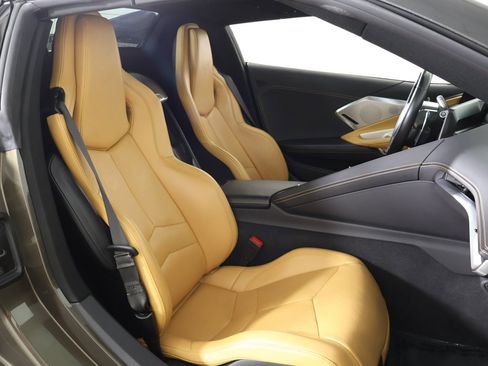 Used 2021 Chevrolet Corvette Stingray image 33