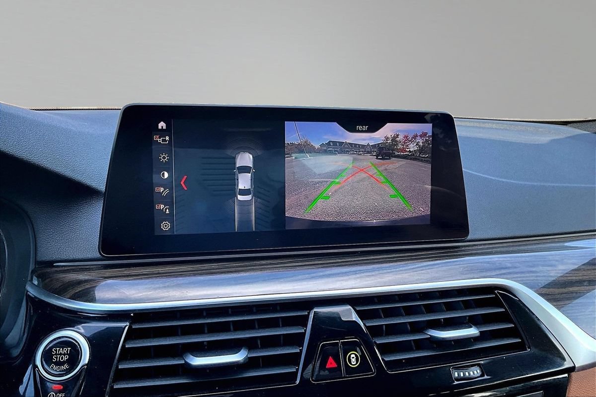 Used 2019 BMW 530i xDrive AWD/4WD image 28