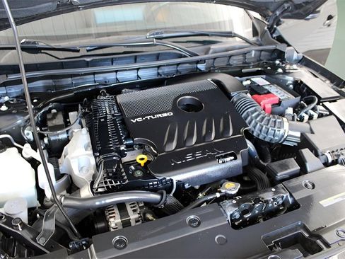 Used 2023 Nissan Altima 2.0 SR image 17