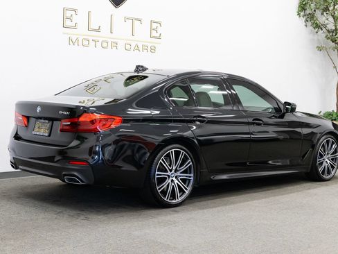 Used 2019 BMW 540i w/ M Sport Package RWD image 11