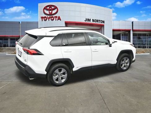 Used 2022 Toyota RAV4 XLE image 54