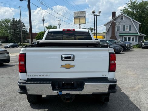 Used 2019 Chevrolet Silverado 2500 LTZ w/ Duramax Plus Package AWD/4WD image 9