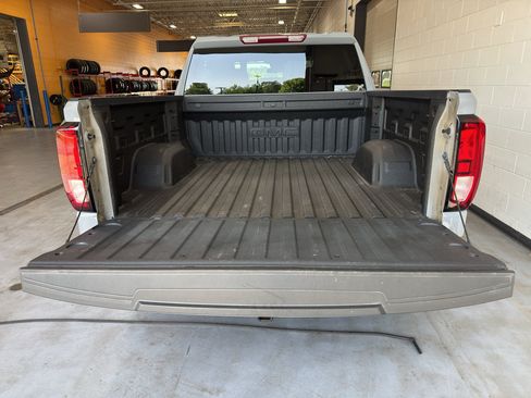 Used 2024 GMC Sierra 1500 Elevation AWD/4WD image 21