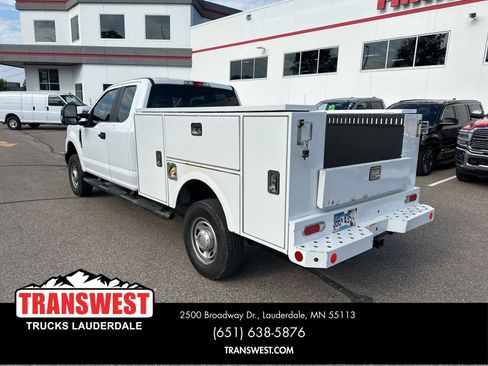 Used 2019 Ford F250 XL w/ Power Equipment Group AWD/4WD image 3