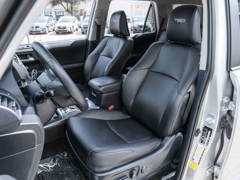 Used 2022 Toyota 4Runner TRD Sport AWD/4WD image 27