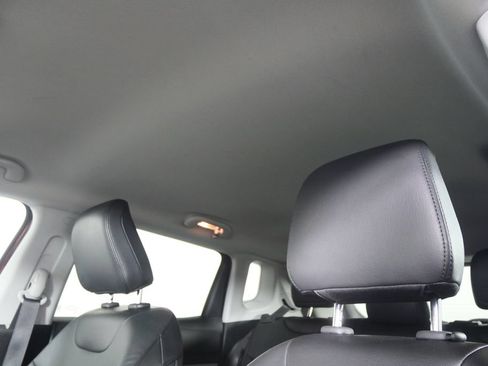 Used 2022 Jeep Compass Latitude AWD/4WD image 12
