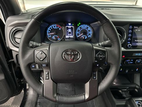 Used 2023 Toyota Tacoma TRD Sport w/ Technology Package image 14