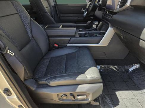 Used 2024 Toyota Tundra Limited image 36