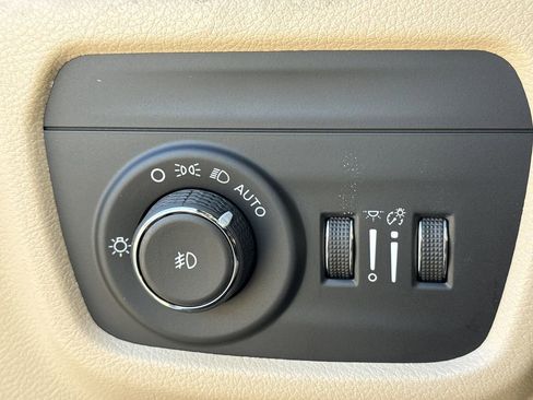 New 2026 Jeep Grand Cherokee Limited image 15