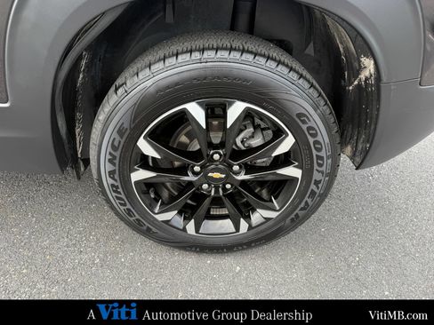 Used 2023 Chevrolet TrailBlazer LT AWD/4WD image 13
