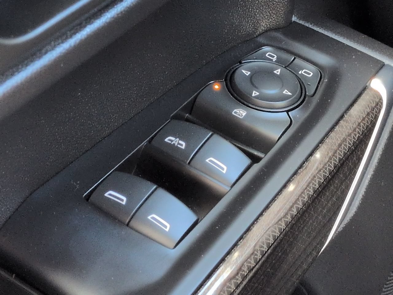 Used 2020 Chevrolet Silverado 1500 RST AWD/4WD image 22