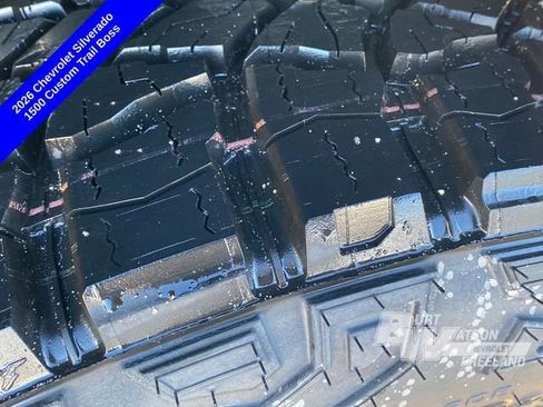 New 2026 Chevrolet Silverado 1500 Custom Trail Boss w/ LPO, Dark Essentials Package image 15