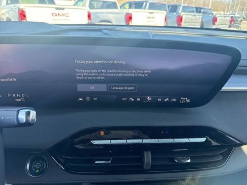 New 2025 Buick Enclave Sport Touring w/ LPO, Floor Liner Package image 19