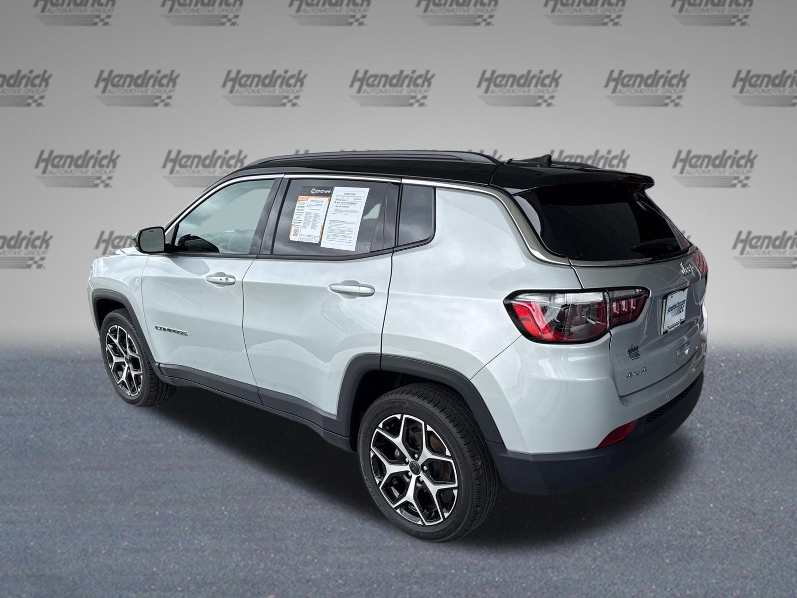 Used 2025 Jeep Compass Limited AWD/4WD image 7