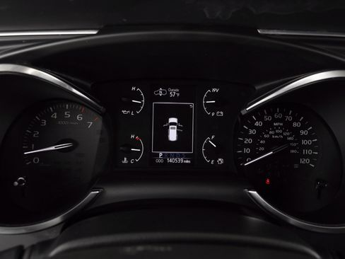 Used 2018 Toyota Sequoia Platinum image 24