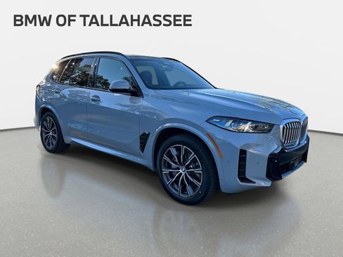 New 2026 BMW X5 xDrive50e w/ M Sport Package AWD/4WD image 7
