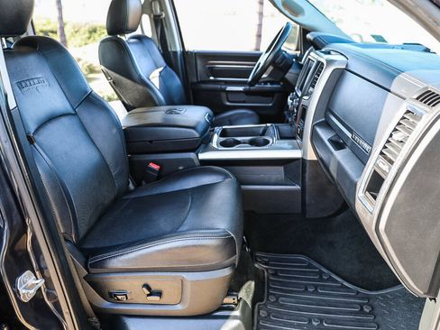 Used 2016 RAM 1500 Laramie w/ Convenience Group image 9