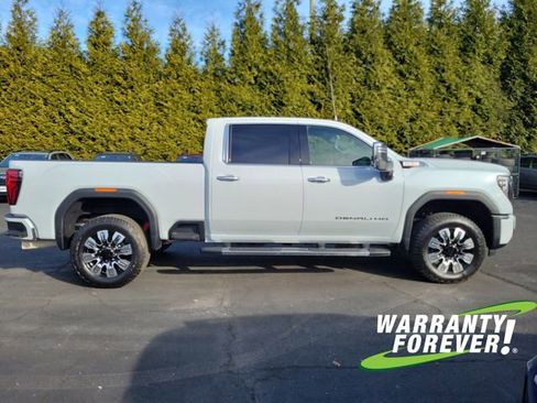 New 2026 GMC Sierra 2500 Denali w/ Denali Reserve Package image 8