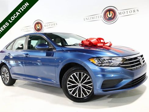 Used 2019 Volkswagen Jetta SE w/ Cold Weather Package image 1