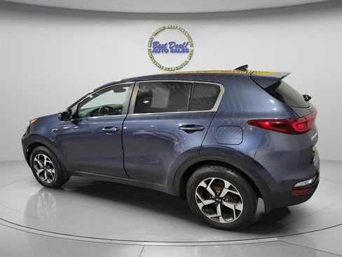 Used 2020 Kia Sportage LX image 3