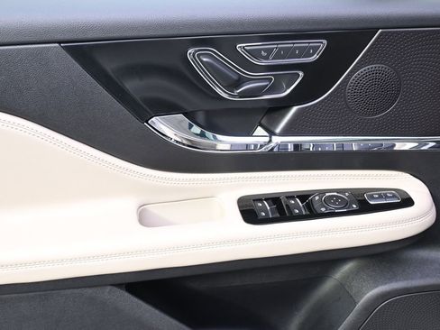 New 2026 Lincoln Corsair Premiere AWD/4WD image 22
