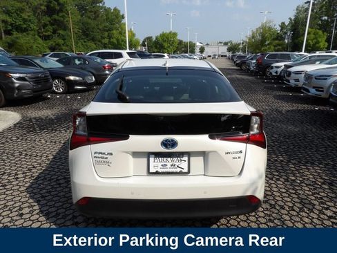 Used 2019 Toyota Prius XLE AWD/4WD image 7