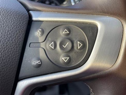 Used 2023 GMC Acadia SLT image 20