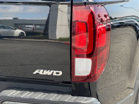Used 2019 Honda Ridgeline Black Edition image 13