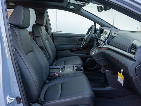 New 2026 Honda Odyssey Sport-L image 16