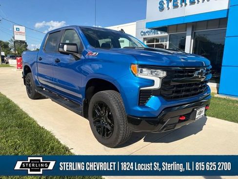 Used 2022 Chevrolet Silverado 1500 LT Trail Boss w/ LT Trail Boss Premium Package AWD/4WD image 7