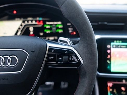 Used 2022 Audi RS 6 image 26