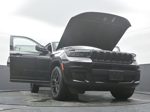 Used 2024 Jeep Grand Cherokee L Altitude image 62