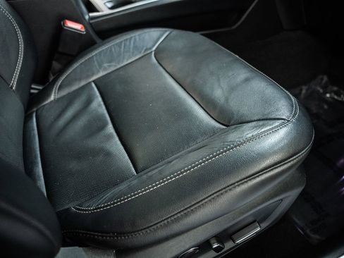 Used 2020 Ford Explorer Limited w/ Class III Trailer Tow Package image 42